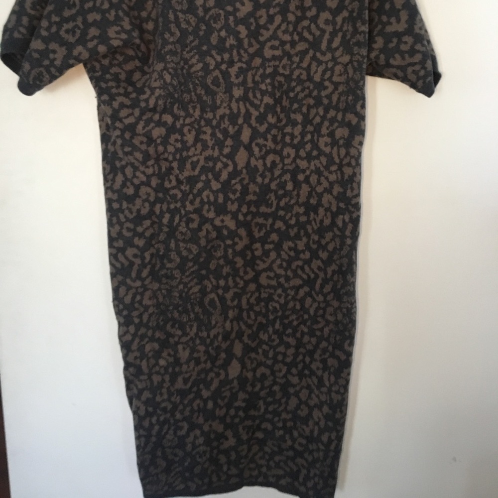 LOFT Dress - Picture 3 of 3
